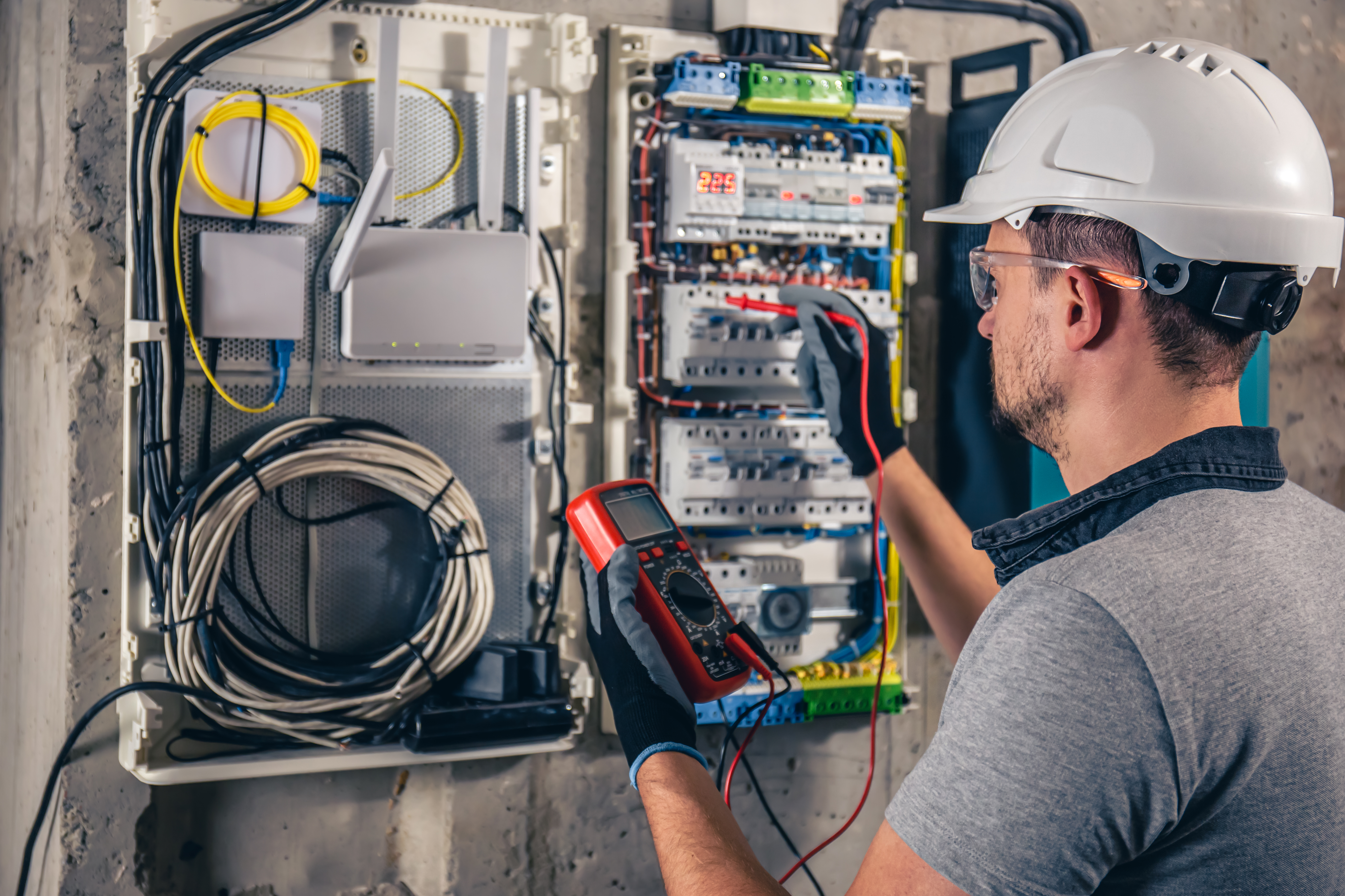 How to Find the Best Electrical Contractors in Edmonton