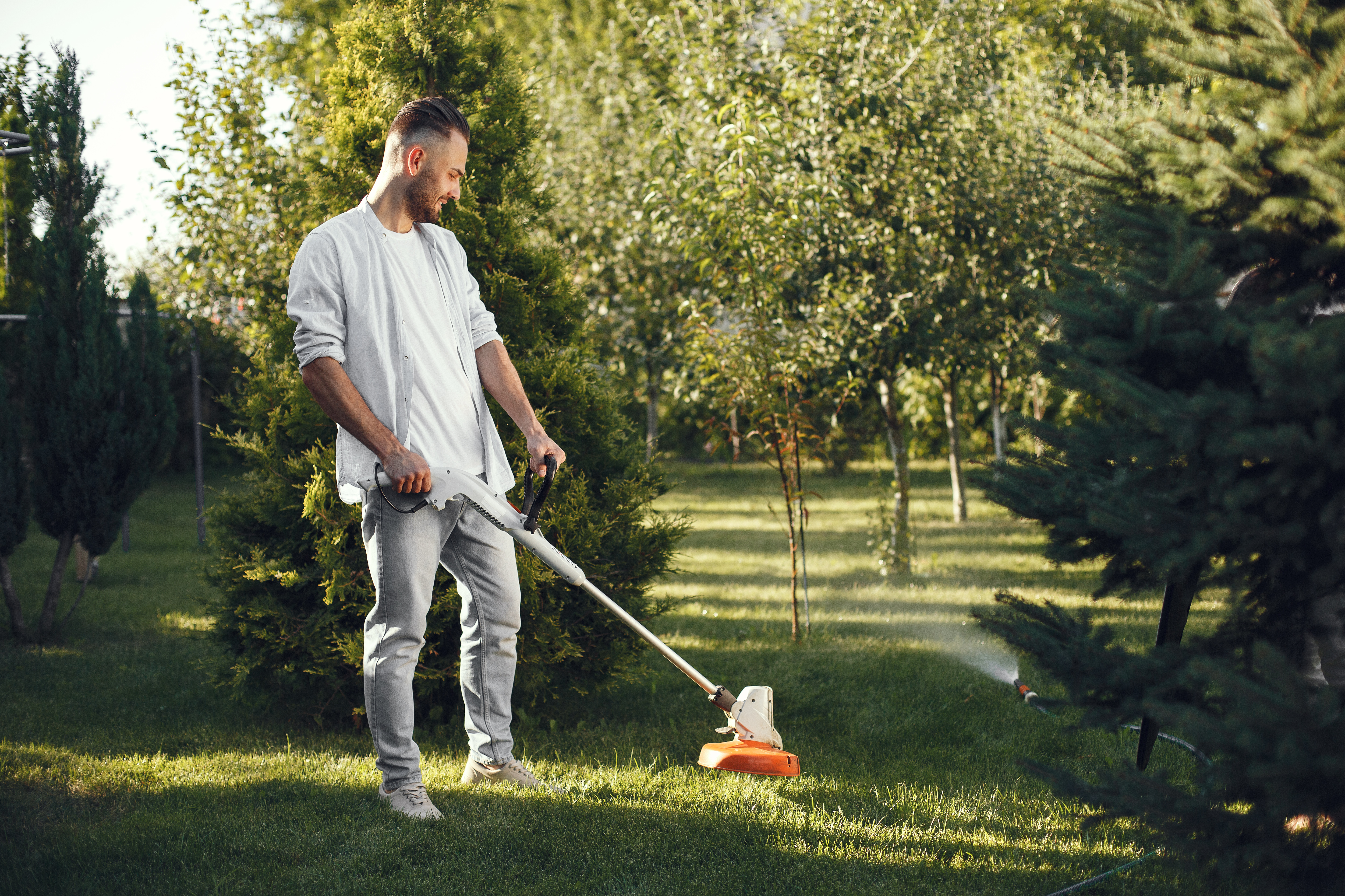 Lawn Maintenance and Care in Calgary