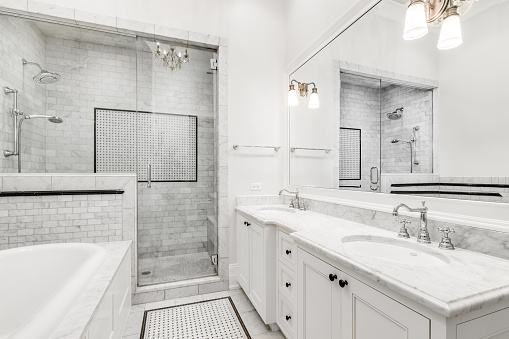 Transform Your Edmonton Bathroom with Pro-Home.ca's Renovation Services